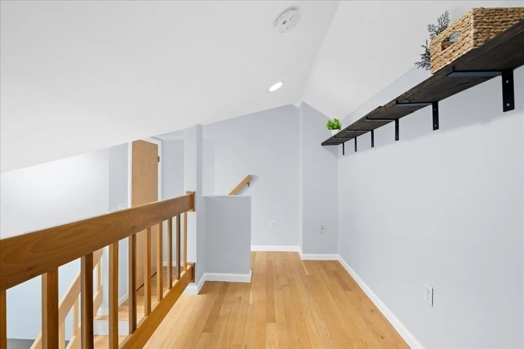 Photo of Unit 38C at 343 Captain Eames Cir