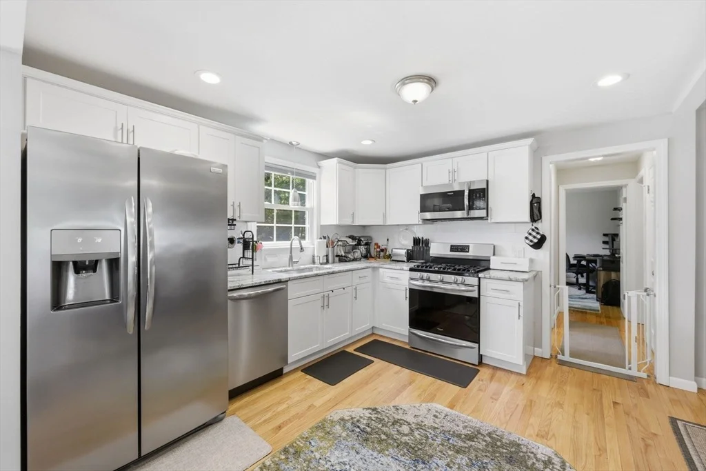 Photo of 983 Shoemaker Ln