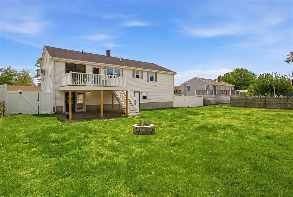Photo of 10 Barnes Ave