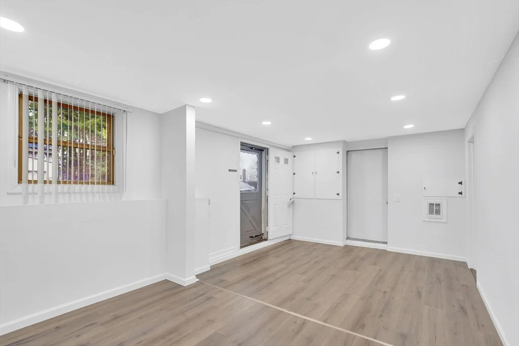 Photo of 25 Fox Hill Rd
