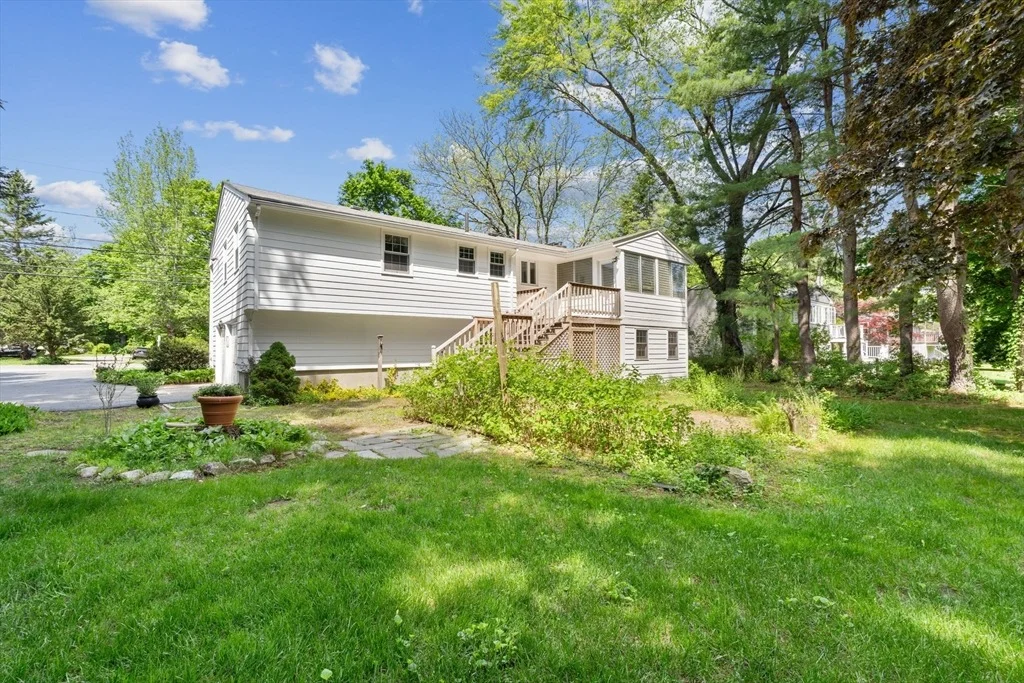 Photo of 348 Belknap