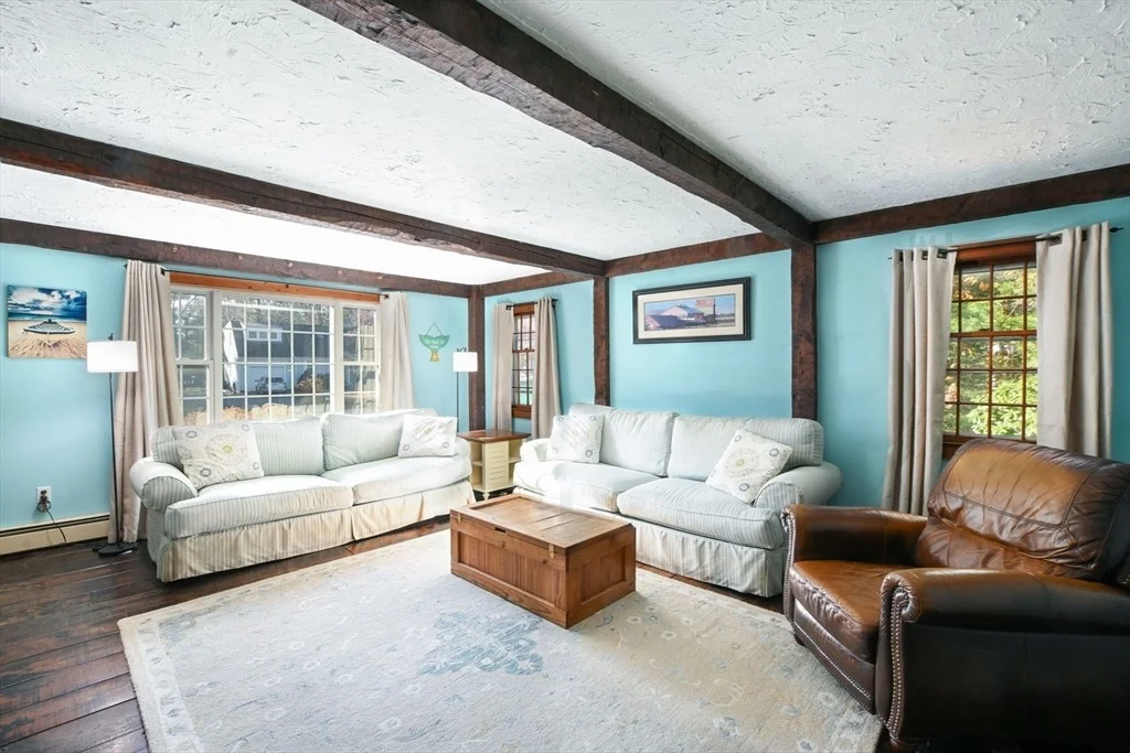 Photo of 23 Old Fields Rd