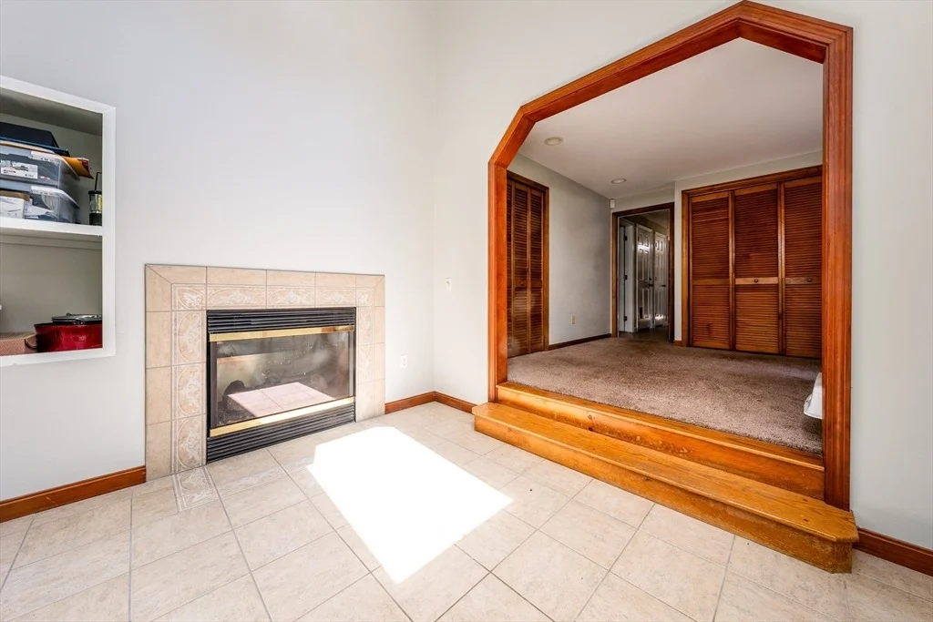 Photo of 1529 Race Ln