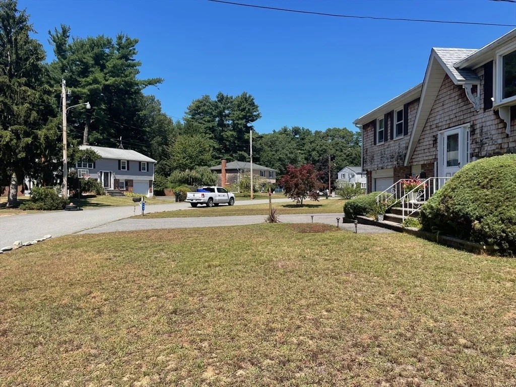 Photo of 147 Colonial Drive
