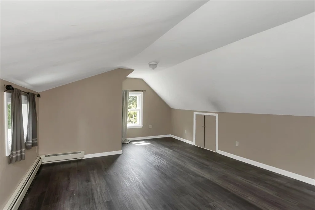 Photo of 155 Old Farm Rd