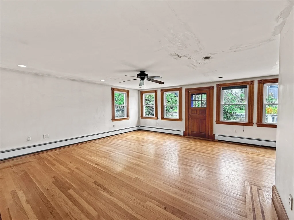 Photo of 33 High St