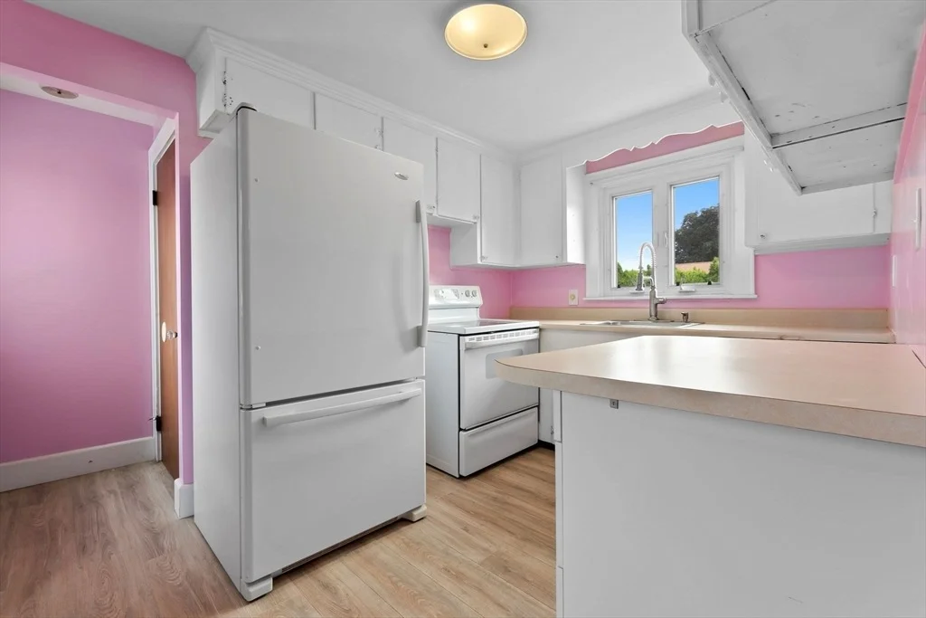 Photo of 30 Macarthur Blvd