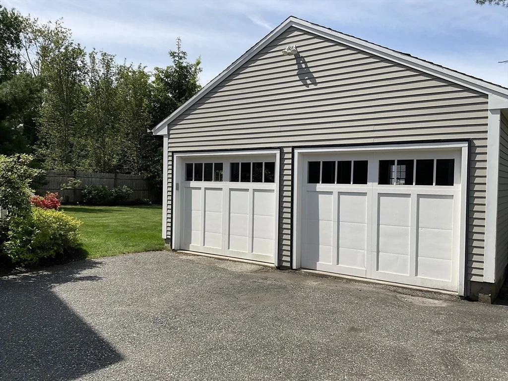 Photo of 104 Pine Grove St