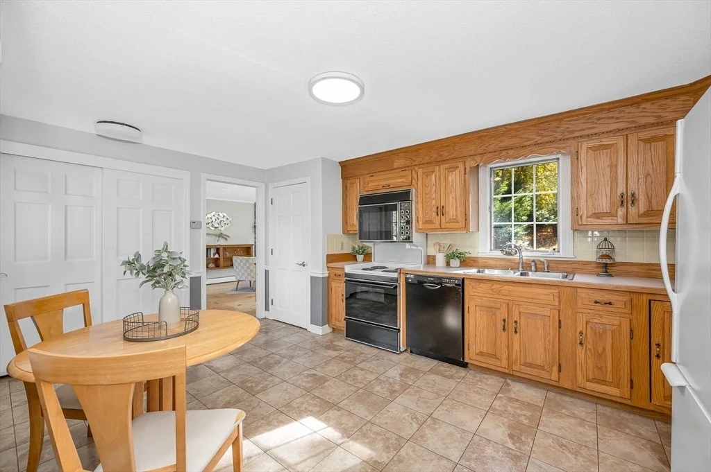 Photo of 37 Berkeley Dr