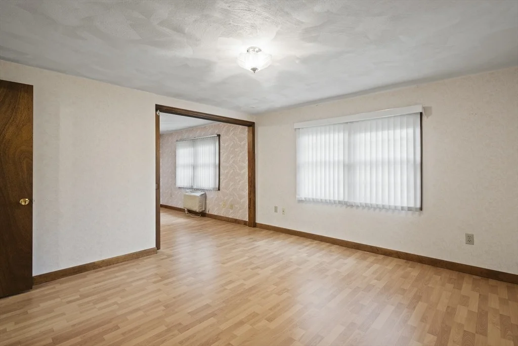 Photo of 8 Hunter Circle