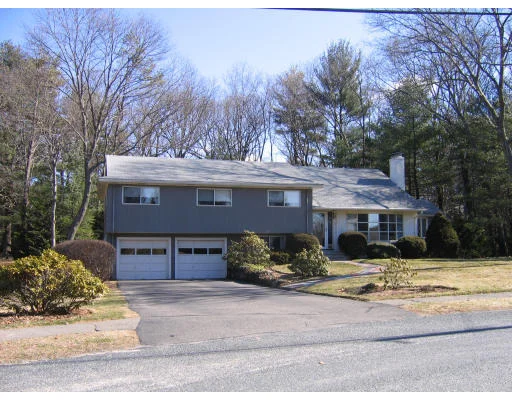 Photo of 65 Livingston Cir