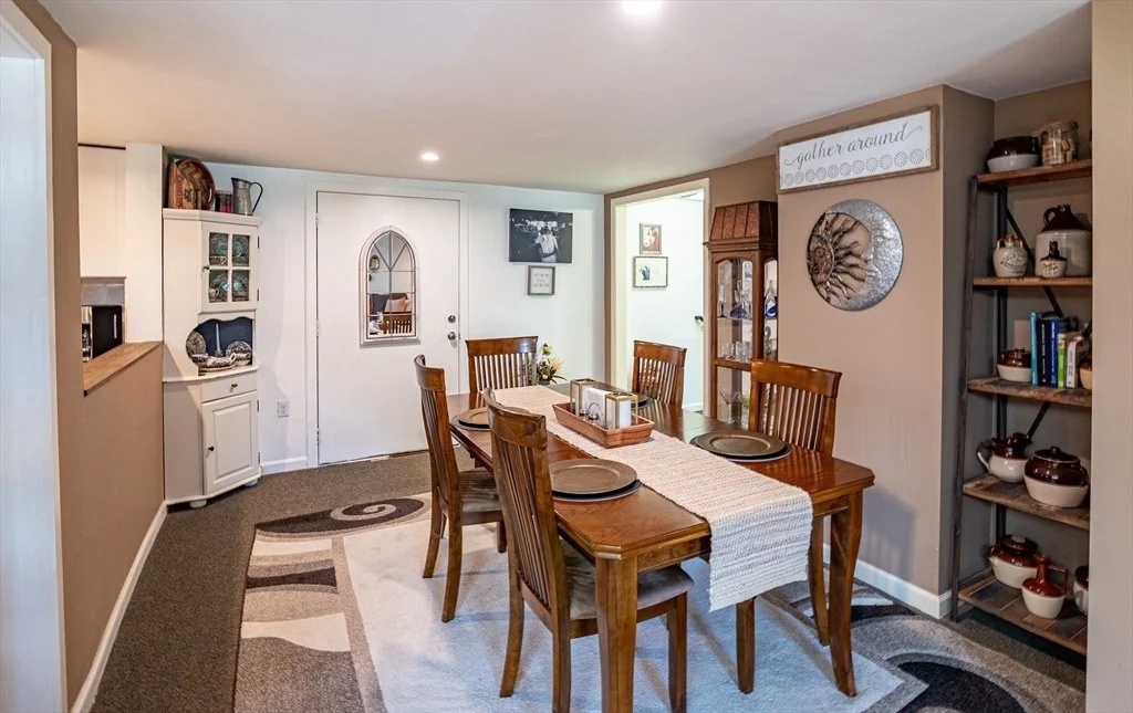 Photo of 213 Pomfret