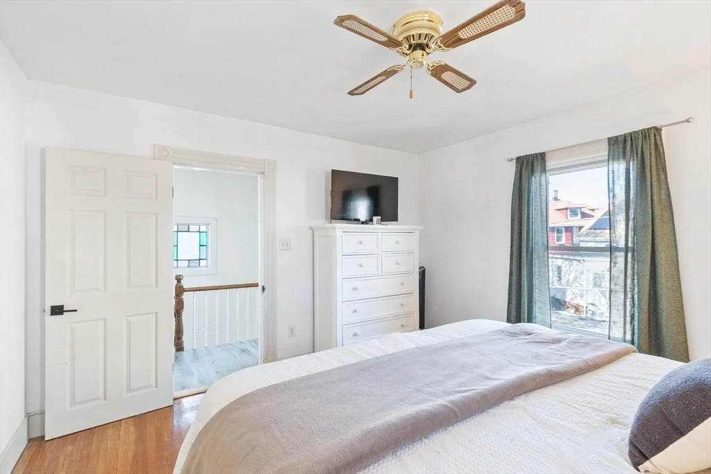 Photo of 10 Lake View Pl