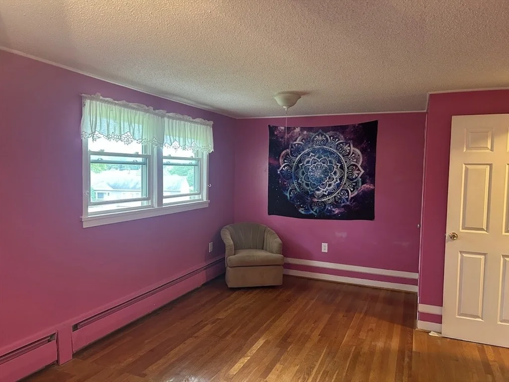Photo of Unit 1385 at 1385 Pendleton Avenue