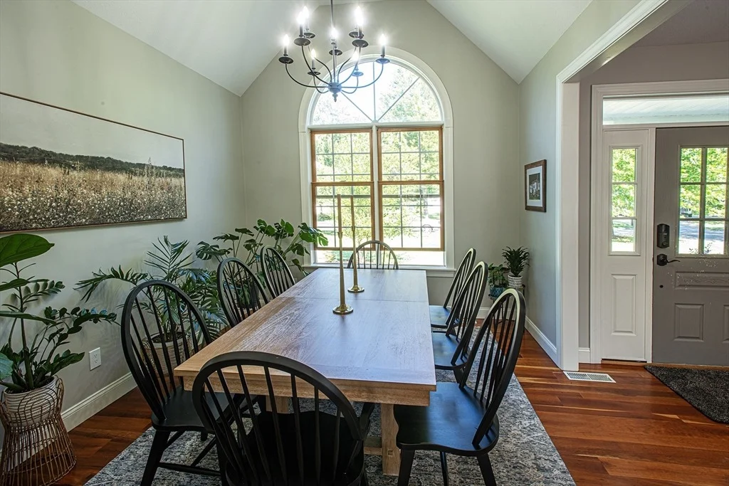 Photo of 133 Cardinal Way