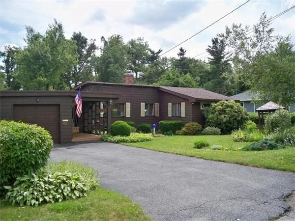 Photo of 61 Brigham Rd