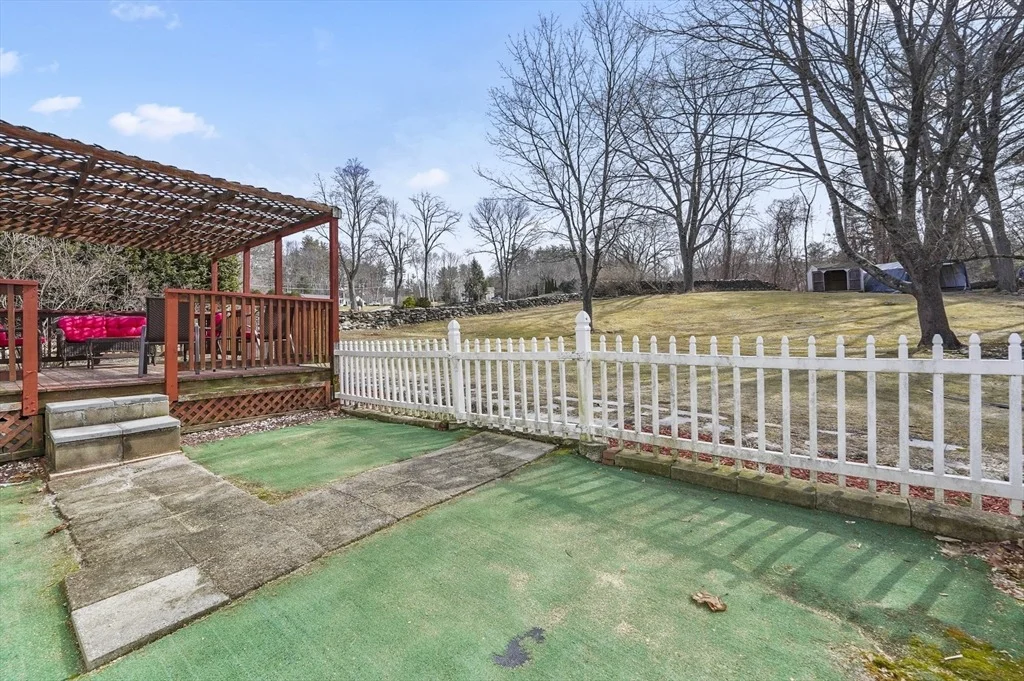 Photo of 43 Colonial Drive