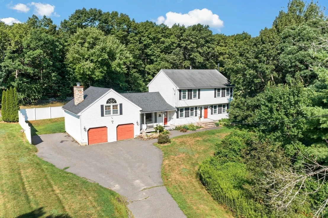 Photo of 6 Paddock Lane