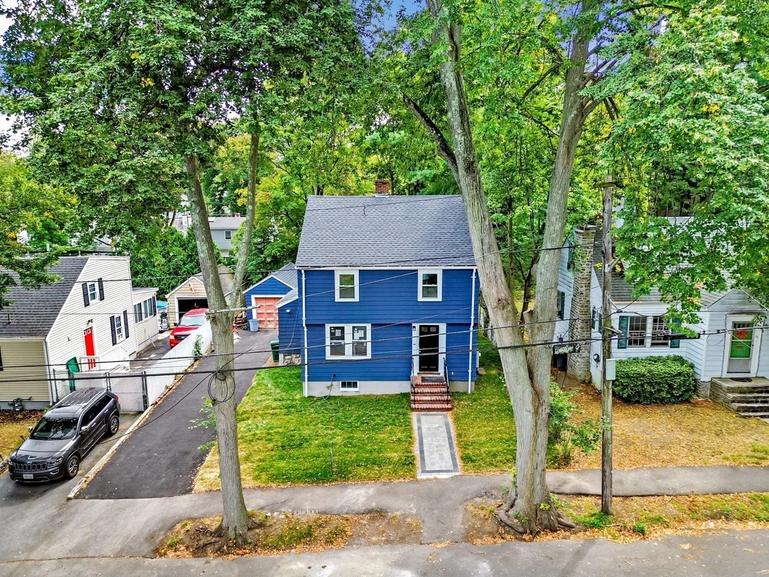Photo of 32 Grant Rd