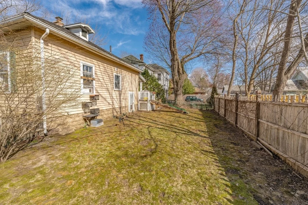Photo of 27 Fairview Ave