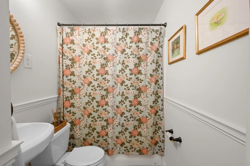 Photo of 18 Middlebrook Rd