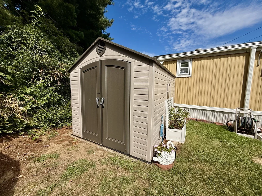 Photo of Unit 2 at 735 Memorial Dr