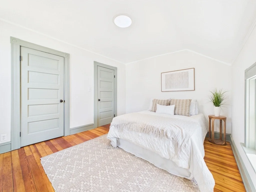 Photo of 270 Garden St