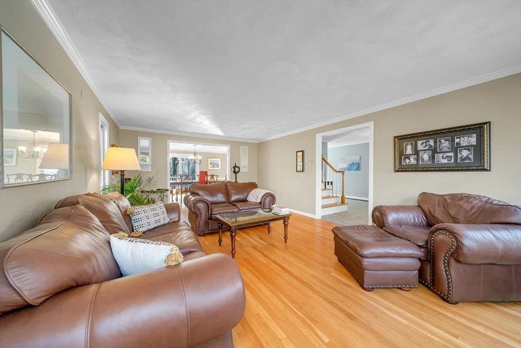Photo of 315 Candlestick Rd
