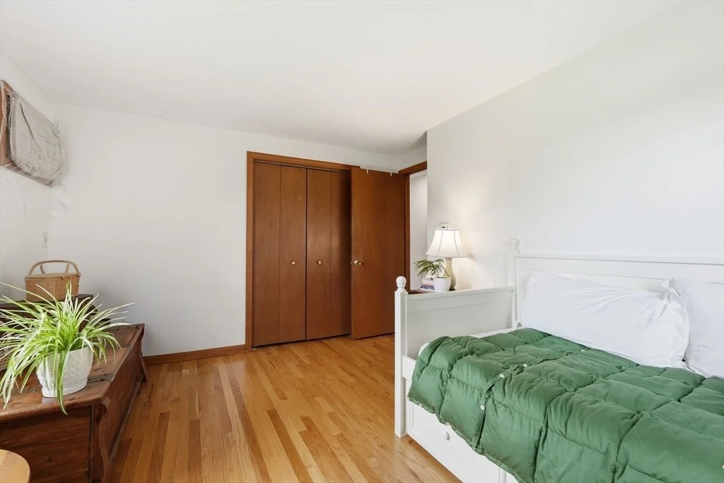 Photo of 73 N Maple St