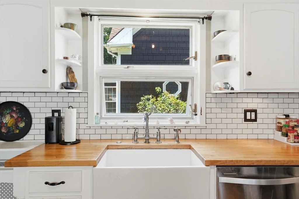 Photo of 24 Thomas Ave