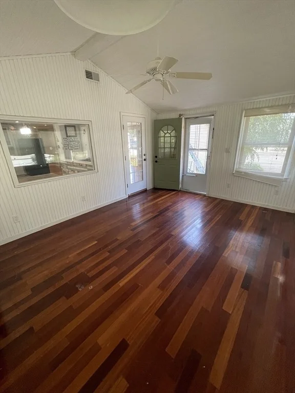 Photo of 55 Barbara Ave