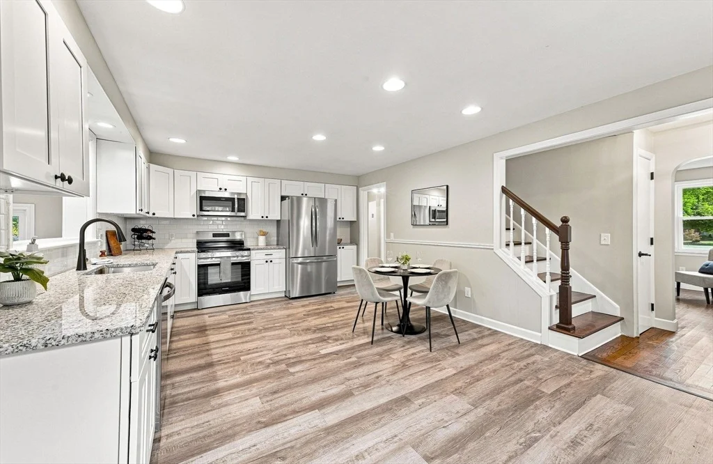 Photo of 3 Maplelawn Dr