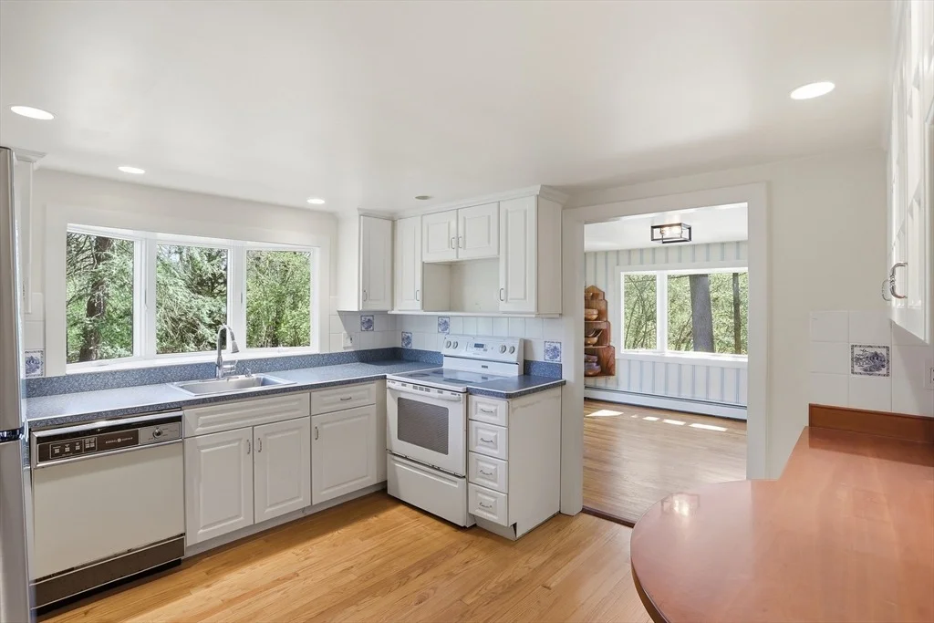 Photo of 76 Alcott St