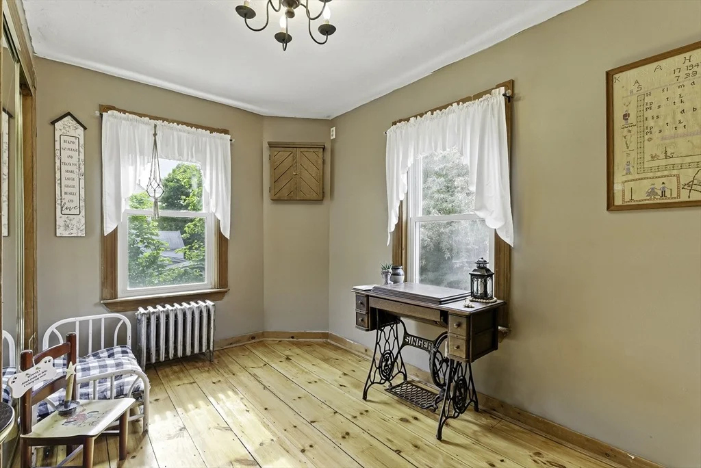 Photo of 16 Picadilly St