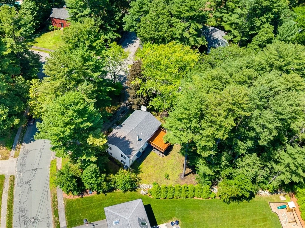 Photo of 71 Colonial Dr