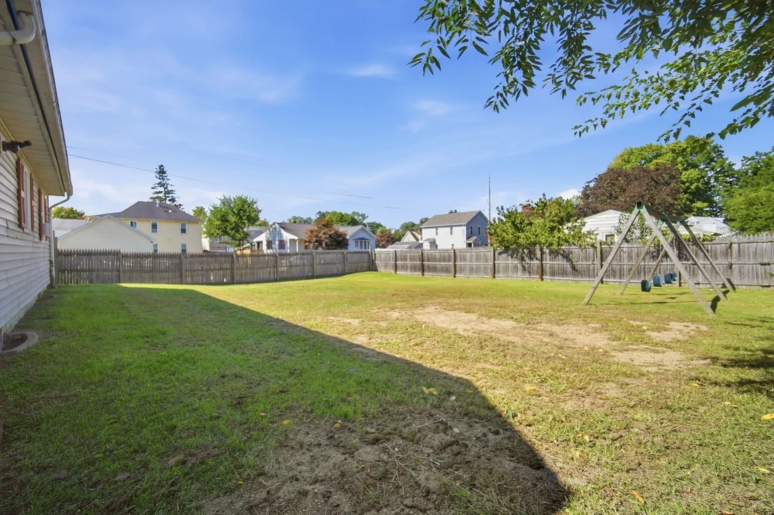 Photo of 150 Lawndale St