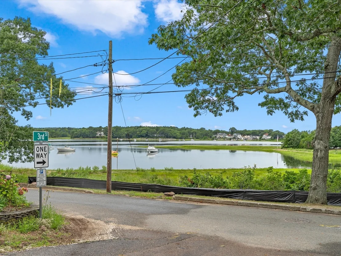 Photo of 15 3rd St