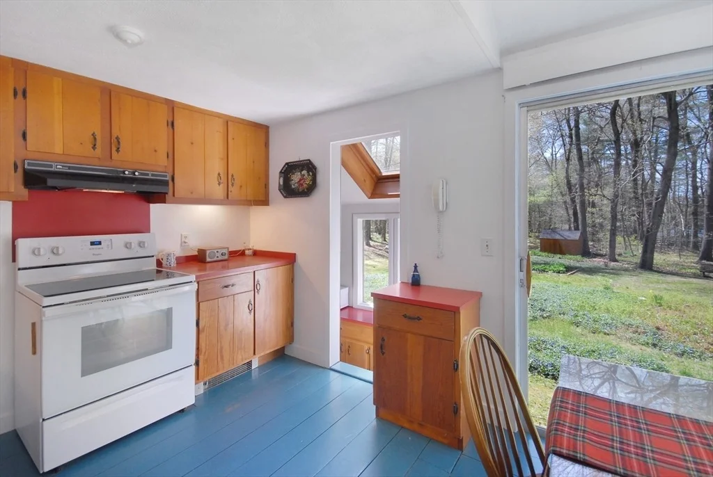 Photo of 37 Blanchard Rd