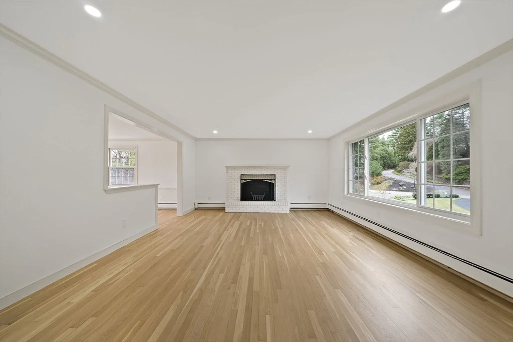 Photo of 49 Algonquin Rd