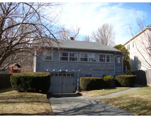 Photo of 136 Downer Ave