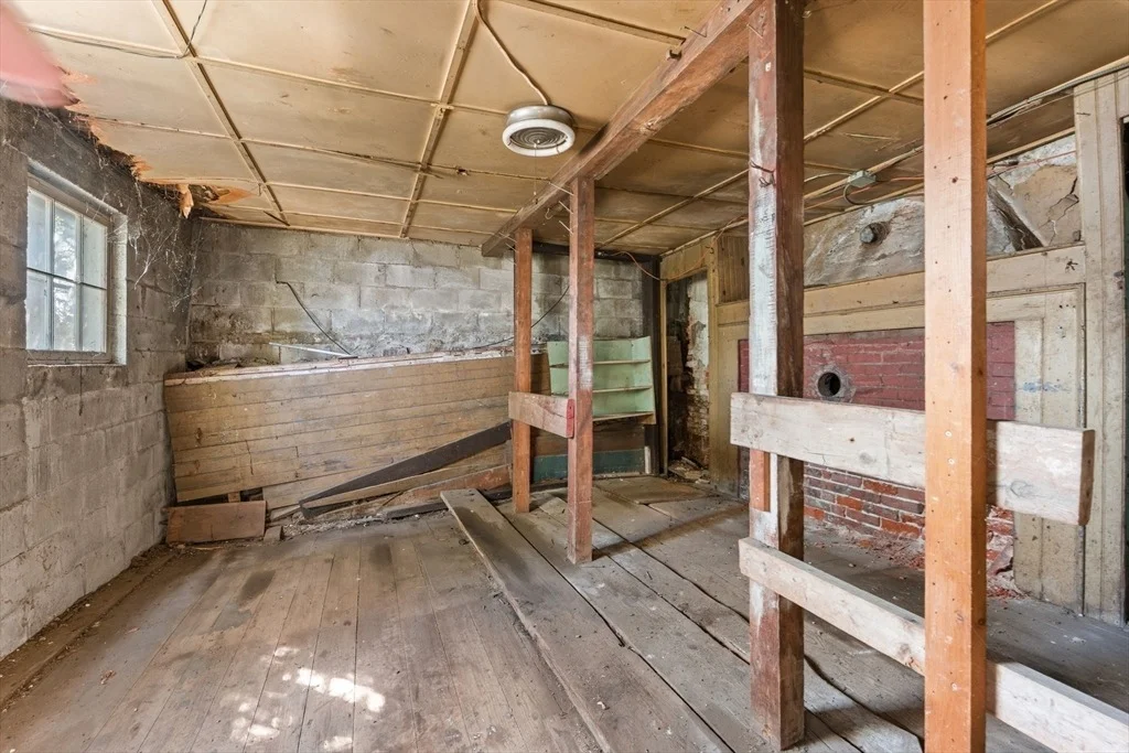 Photo of 90 Water St