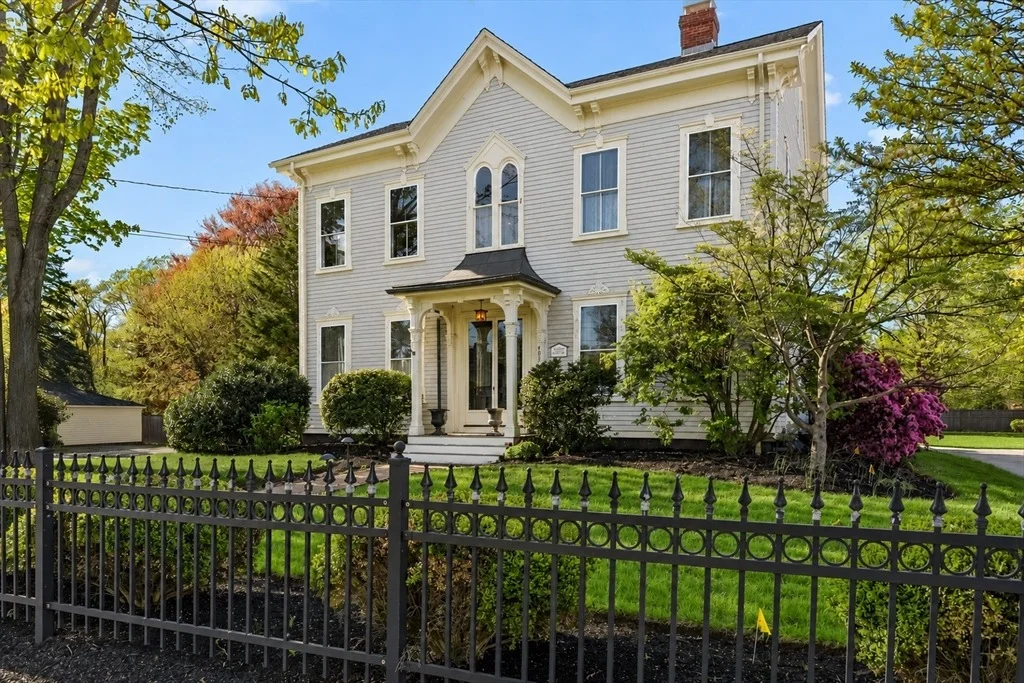 Photo of 403 Main St
