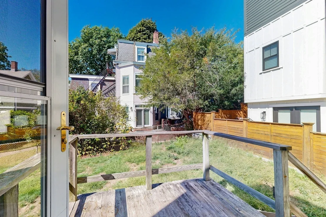 Photo of 20 Harvard St.