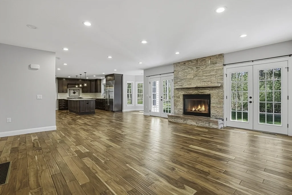Photo of 11 Fairway Dr