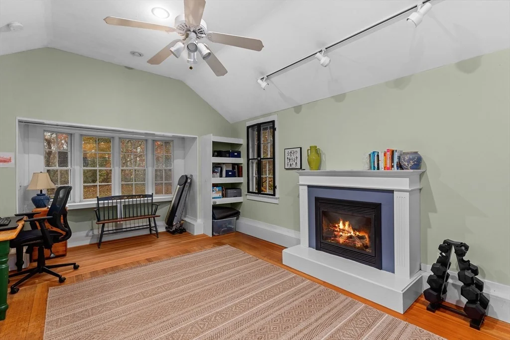 Photo of 3904 Main St
