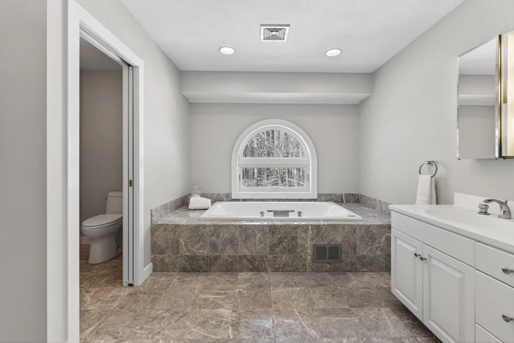 Photo of 3 Worthington Green