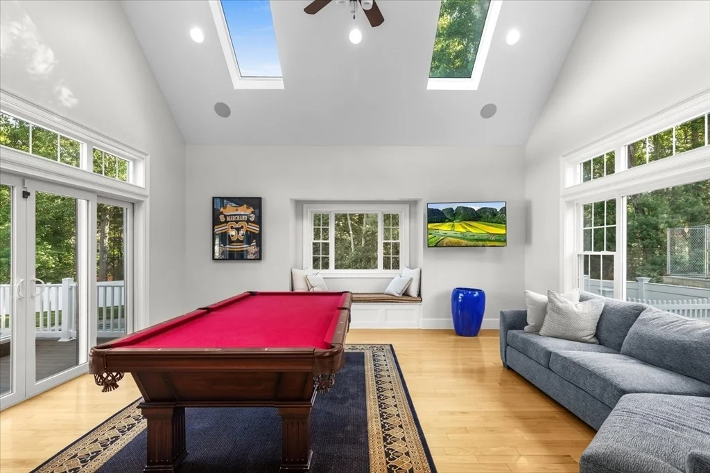 Photo of 71 Silver Fox Rd