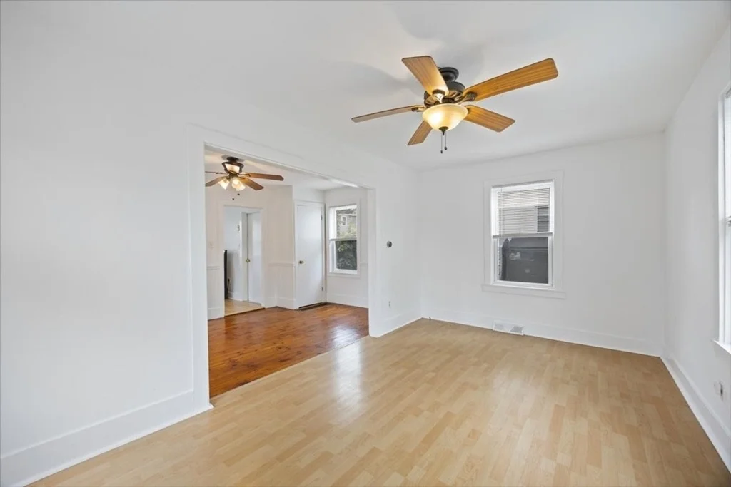 Photo of 90 Middlesex St