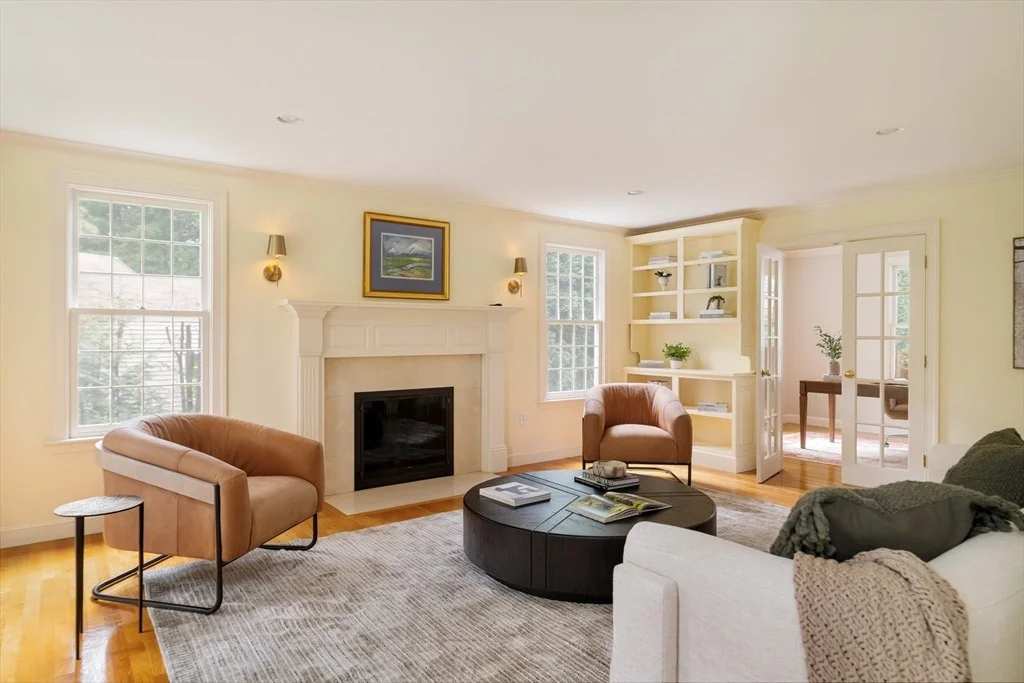 Photo of 38 Fuller Brook Rd