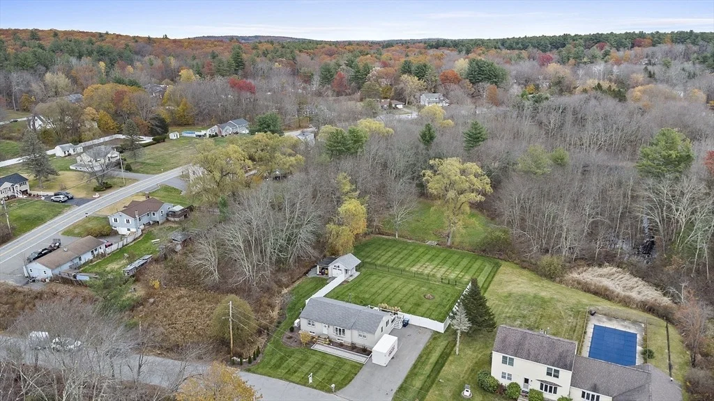 Photo of 2 Iris Ave